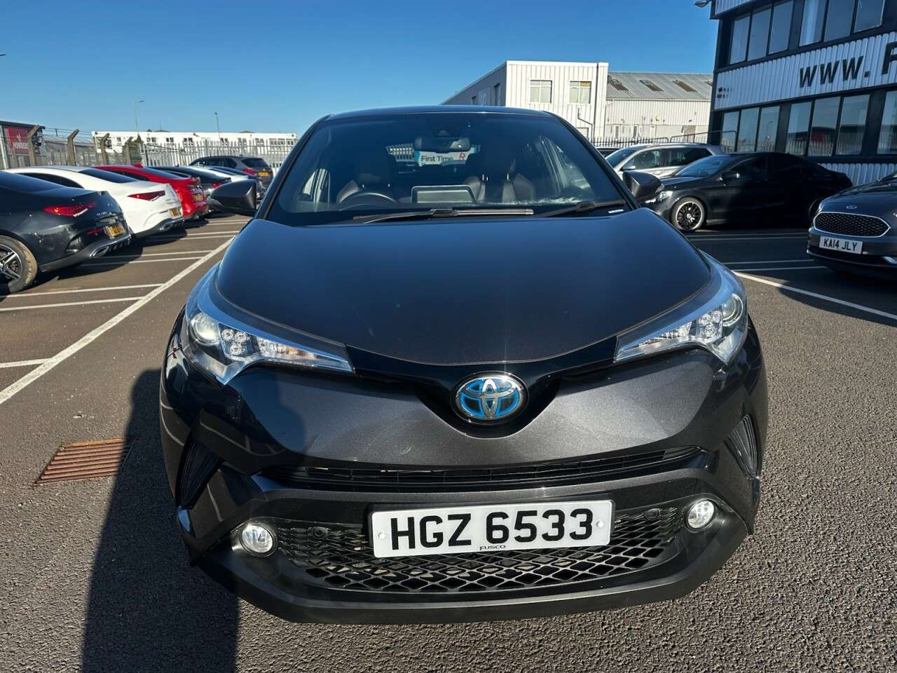 A 2017 TOYOTA C-HR 1.8 VVT-h Excel SUV 5dr Petrol Hybrid CVT Euro 6 (s/s) (122 ps) GOOD SERVIC A 2017 TOYOTA C-HR 1.8 VVT-h Excel SUV 5dr Petrol Hybrid CVT Euro 6 (s/s) (122 ps) GOOD SERVIC