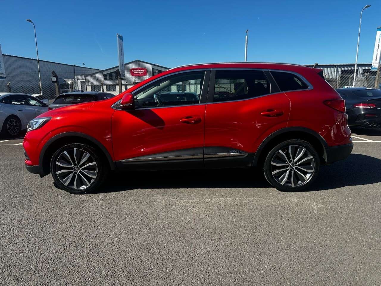 A 2019 RENAULT KADJAR 1.3 TCe Iconic SUV 5dr Petrol Manual Euro 6 (s/s) (160 ps) REVERSING CAMERA A 2019 RENAULT KADJAR 1.3 TCe Iconic SUV 5dr Petrol Manual Euro 6 (s/s) (160 ps) REVERSING CAMERA