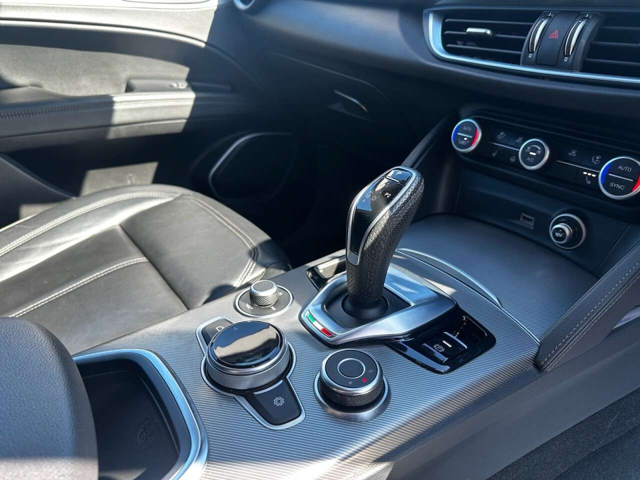 2021 ALFA ROMEO STELVIO 2021 ALFA ROMEO STELVIO