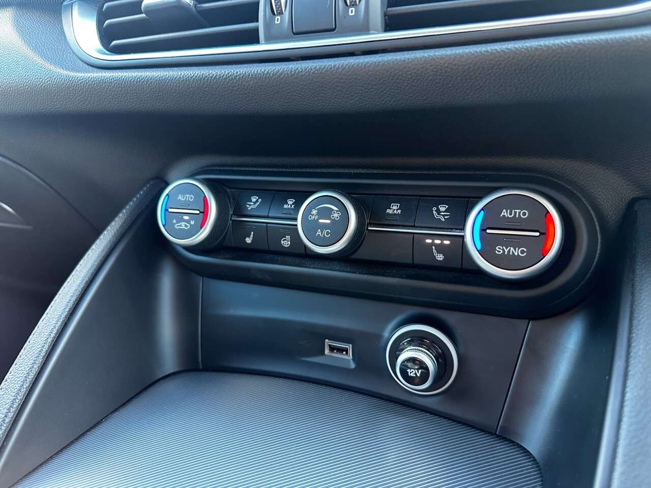 2021 ALFA ROMEO STELVIO 2021 ALFA ROMEO STELVIO