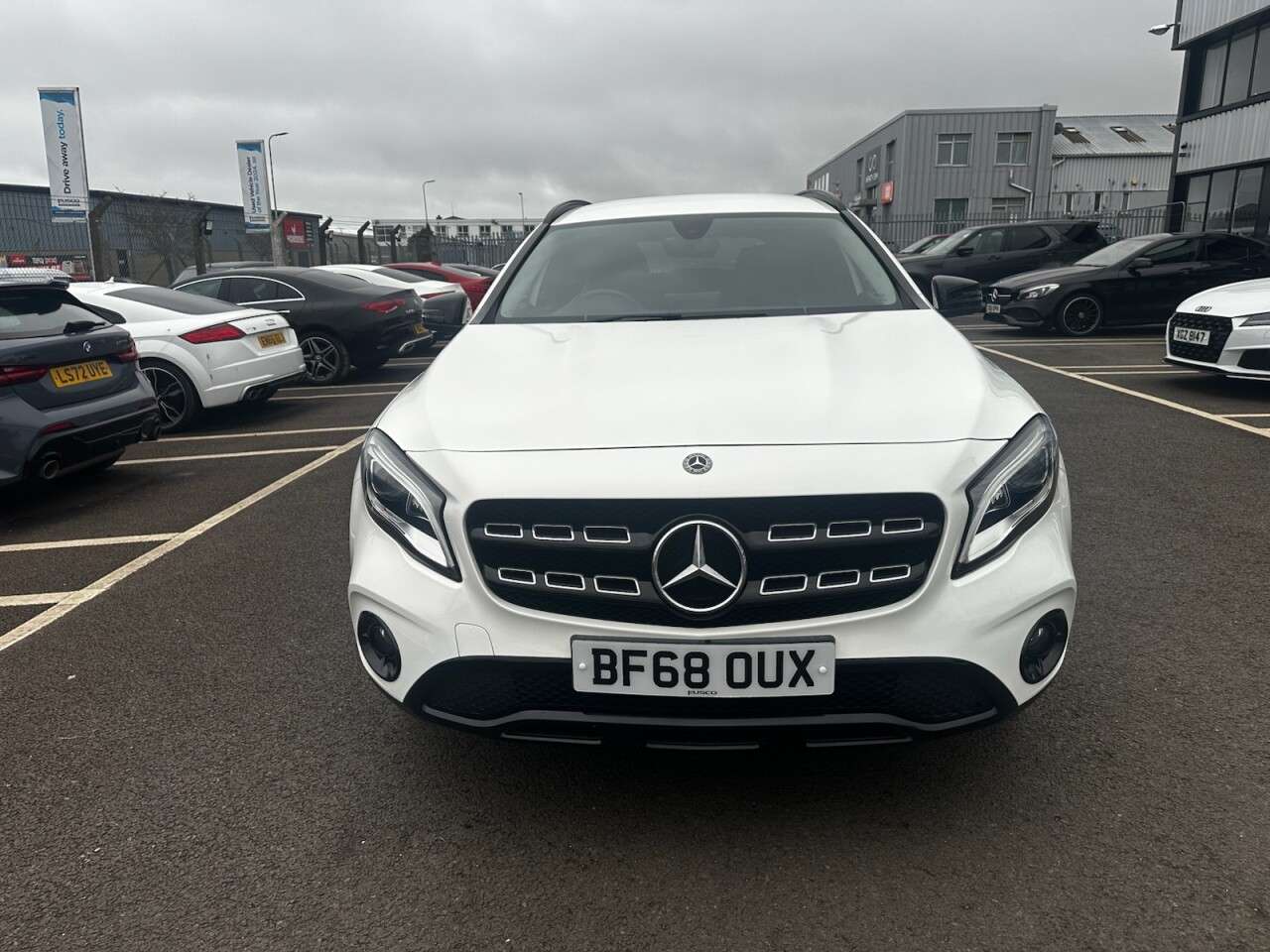 A 2018 MERCEDES-BENZ 180 1.6 GLA180 Urban Edition SUV 5dr Petrol Manual Euro 6 (s/s) (122 ps) REVERS A 2018 MERCEDES-BENZ 180 1.6 GLA180 Urban Edition SUV 5dr Petrol Manual Euro 6 (s/s) (122 ps) REVERS