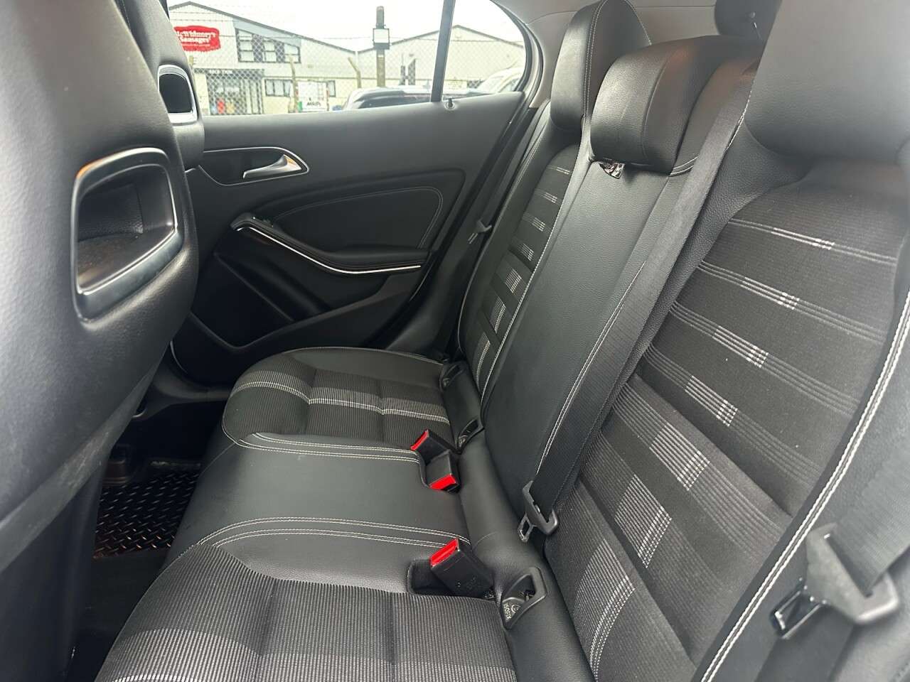 2018 MERCEDES-BENZ 180 2018 MERCEDES-BENZ 180