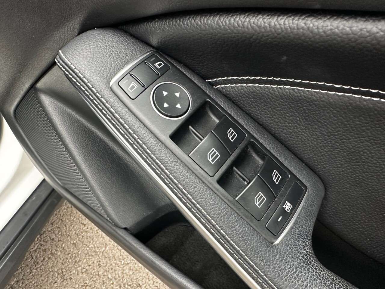 2018 MERCEDES-BENZ 180 2018 MERCEDES-BENZ 180