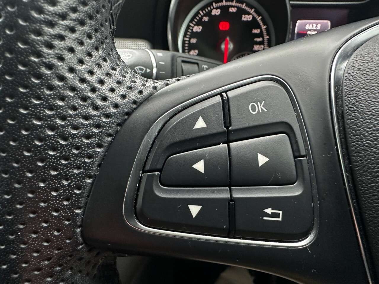 2018 MERCEDES-BENZ 180 2018 MERCEDES-BENZ 180