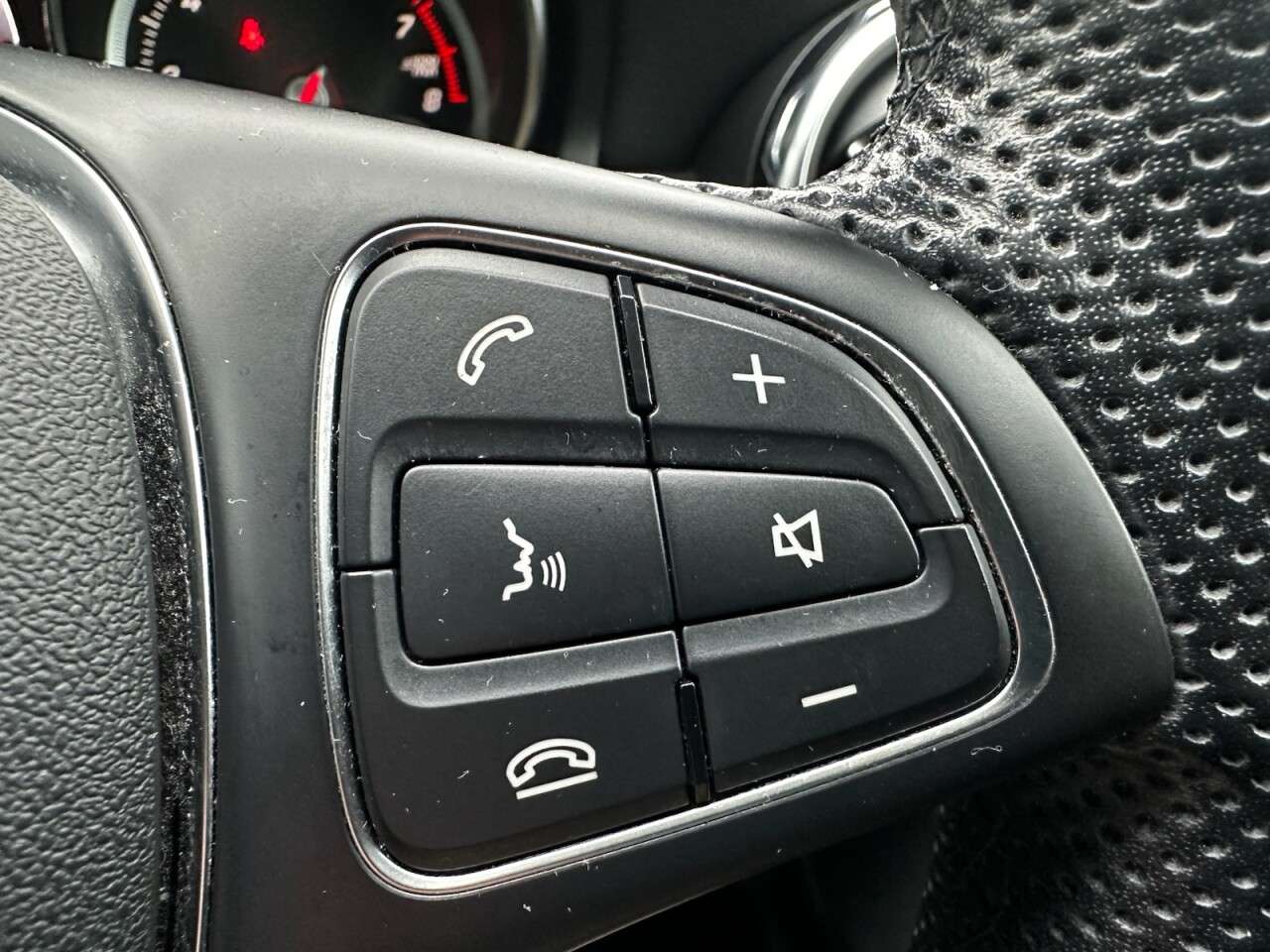 2018 MERCEDES-BENZ 180 2018 MERCEDES-BENZ 180