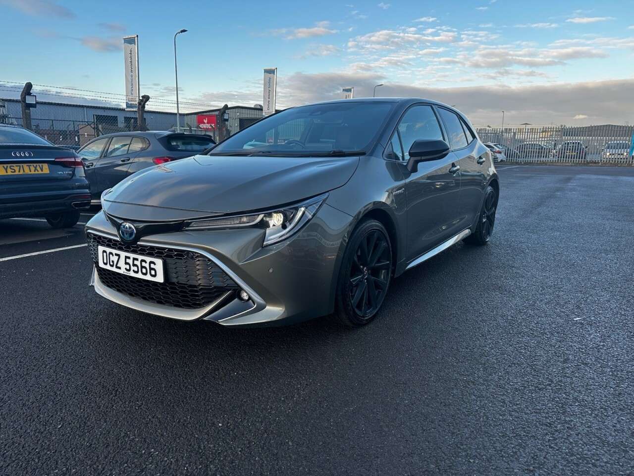 A 2020 TOYOTA COROLLA 2.0 VVT-h Excel Hatchback 5dr Petrol Hybrid CVT Euro 6 (s/s) (184 ps) FULL A 2020 TOYOTA COROLLA 2.0 VVT-h Excel Hatchback 5dr Petrol Hybrid CVT Euro 6 (s/s) (184 ps) FULL