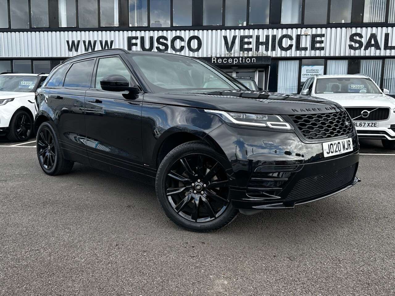 A 2020 LAND ROVER RANGE ROVER VELAR 2.0 D180 R-Dynamic SE SUV 5dr Diesel Auto 4WD Euro 6 (s/s) (180 ps) LEATHER A 2020 LAND ROVER RANGE ROVER VELAR 2.0 D180 R-Dynamic SE SUV 5dr Diesel Auto 4WD Euro 6 (s/s) (180 ps) LEATHER