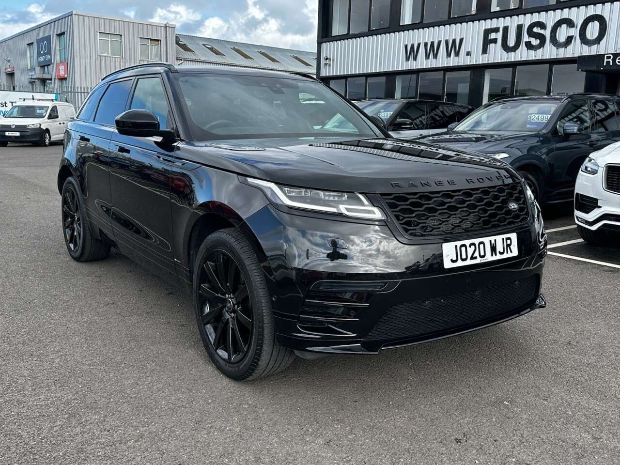 A 2020 LAND ROVER RANGE ROVER VELAR 2.0 D180 R-Dynamic SE SUV 5dr Diesel Auto 4WD Euro 6 (s/s) (180 ps) LEATHER A 2020 LAND ROVER RANGE ROVER VELAR 2.0 D180 R-Dynamic SE SUV 5dr Diesel Auto 4WD Euro 6 (s/s) (180 ps) LEATHER