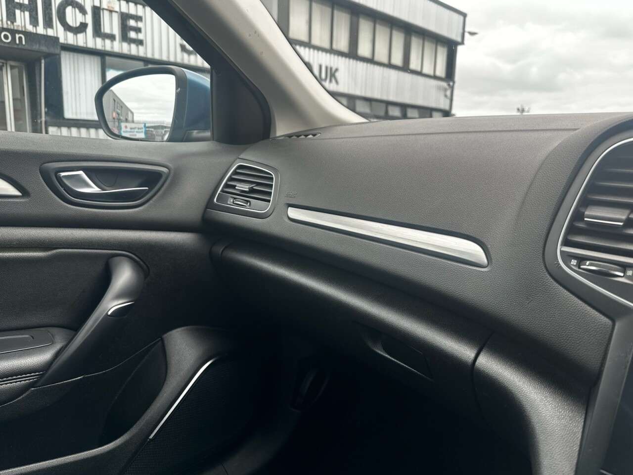 2018 RENAULT MEGANE 2018 RENAULT MEGANE