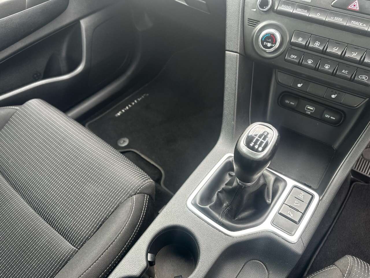 2019 KIA SPORTAGE 2019 KIA SPORTAGE