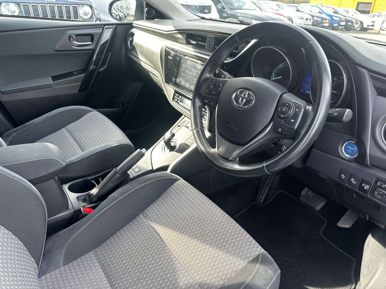 2018 TOYOTA AURIS 2018 TOYOTA AURIS