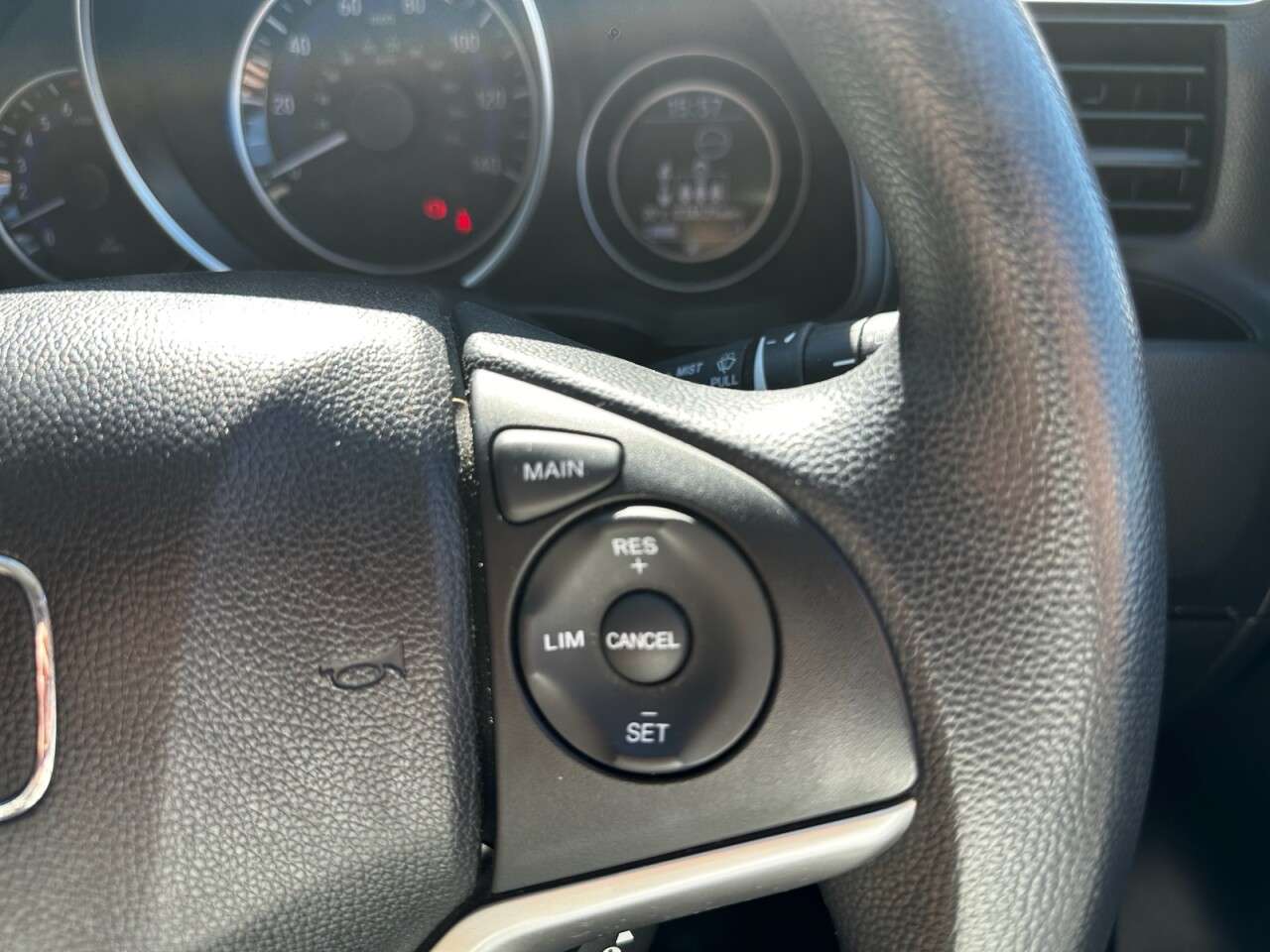 2016 HONDA JAZZ 2016 HONDA JAZZ