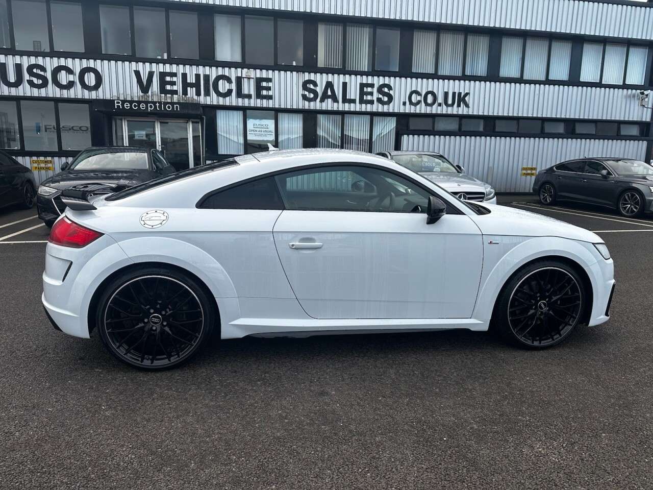 2022 AUDI TT 2022 AUDI TT