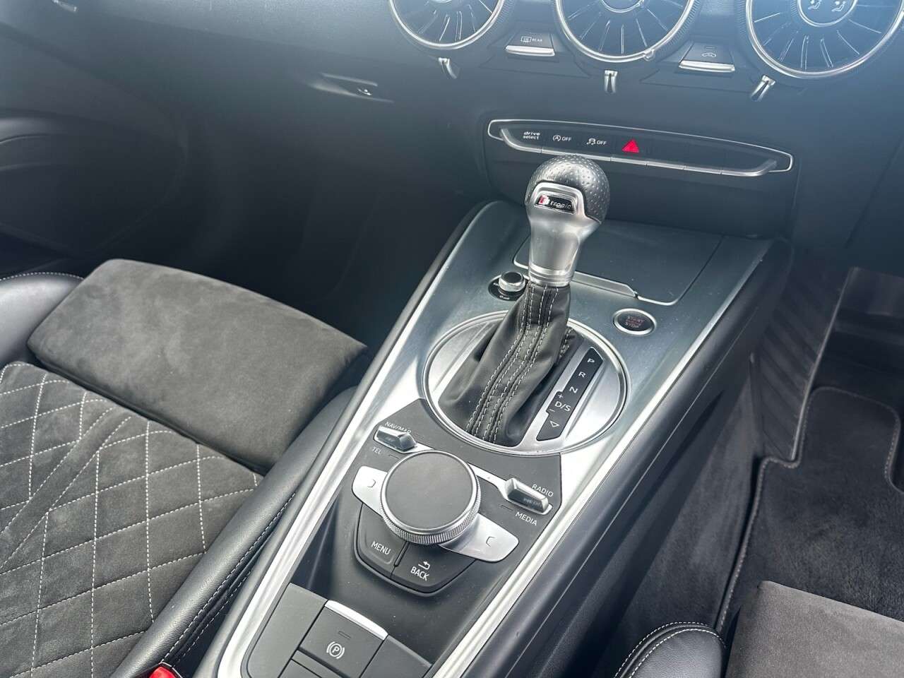 2022 AUDI TT 2022 AUDI TT