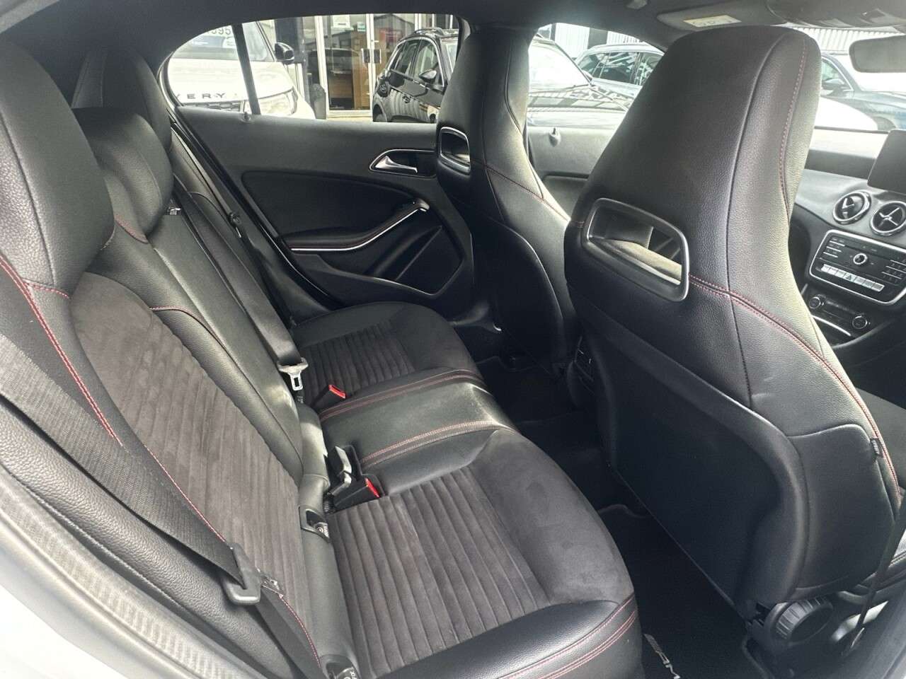 2018 MERCEDES-BENZ 180 2018 MERCEDES-BENZ 180