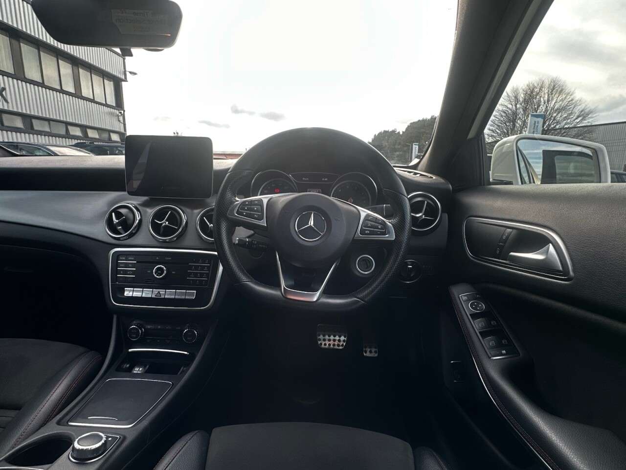 2018 MERCEDES-BENZ 180 2018 MERCEDES-BENZ 180