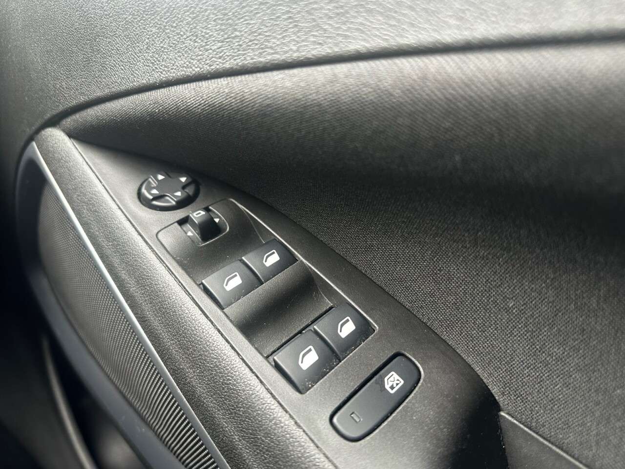 2017 VAUXHALL CROSSLAND X 2017 VAUXHALL CROSSLAND X