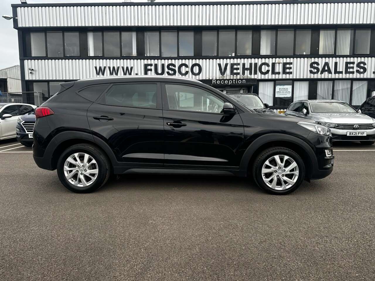 A 2019 HYUNDAI TUCSON 1.6 T-GDi SE Nav SUV 5dr Petrol DCT Euro 6 (s/s) (177 ps) SAT NAV, BLUETOOT A 2019 HYUNDAI TUCSON 1.6 T-GDi SE Nav SUV 5dr Petrol DCT Euro 6 (s/s) (177 ps) SAT NAV, BLUETOOT