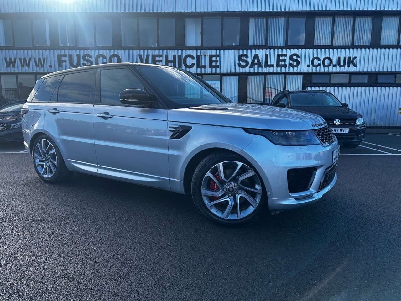 A 2019 LAND ROVER RANGE ROVER SPORT 3.0 i6 MHEV HST SUV 5dr Petrol Auto 4WD Euro 6 (s/s) (400 ps) GOOD SERVICE A 2019 LAND ROVER RANGE ROVER SPORT 3.0 i6 MHEV HST SUV 5dr Petrol Auto 4WD Euro 6 (s/s) (400 ps) GOOD SERVICE