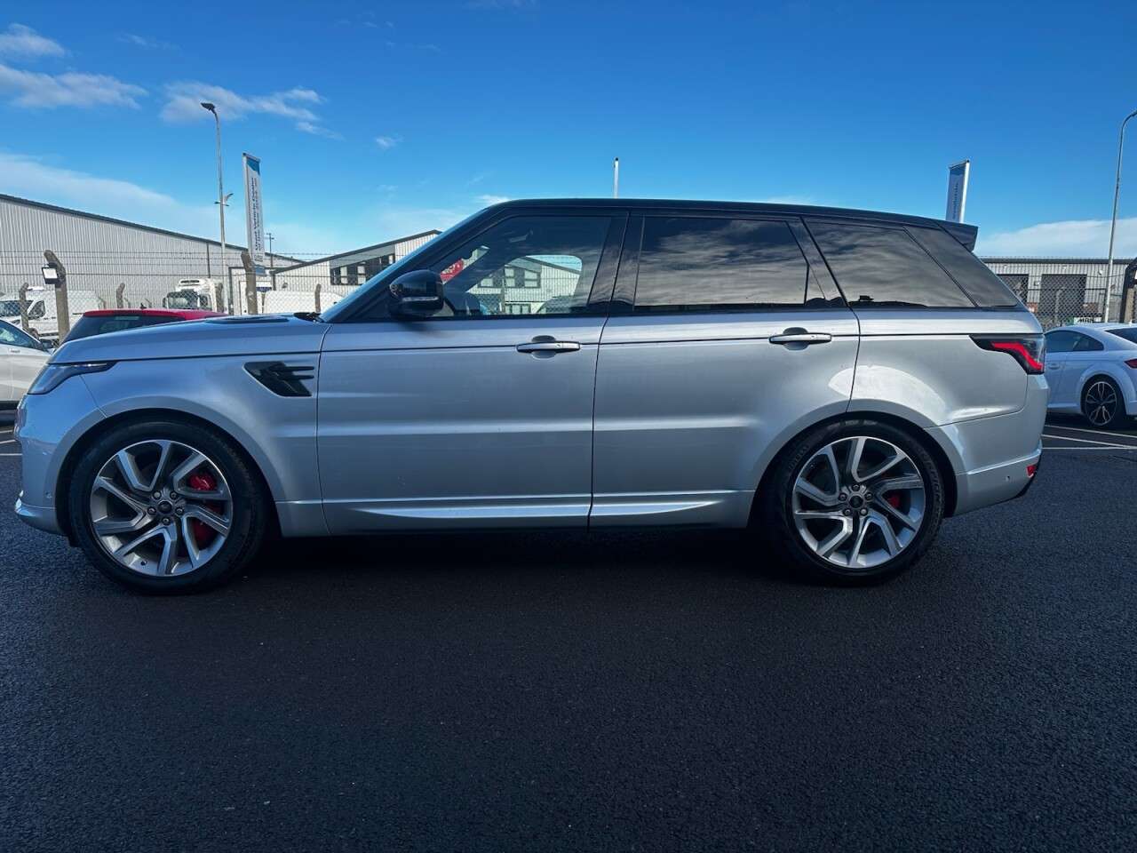 A 2019 LAND ROVER RANGE ROVER SPORT 3.0 i6 MHEV HST SUV 5dr Petrol Auto 4WD Euro 6 (s/s) (400 ps) GOOD SERVICE A 2019 LAND ROVER RANGE ROVER SPORT 3.0 i6 MHEV HST SUV 5dr Petrol Auto 4WD Euro 6 (s/s) (400 ps) GOOD SERVICE