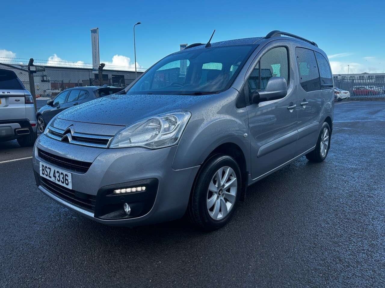 A 2018 CITROEN BERLINGO 1.6 BlueHDi Flair Multispace MPV 5dr Diesel Manual Euro 6 (s/s) (120 ps) BL A 2018 CITROEN BERLINGO 1.6 BlueHDi Flair Multispace MPV 5dr Diesel Manual Euro 6 (s/s) (120 ps) BL