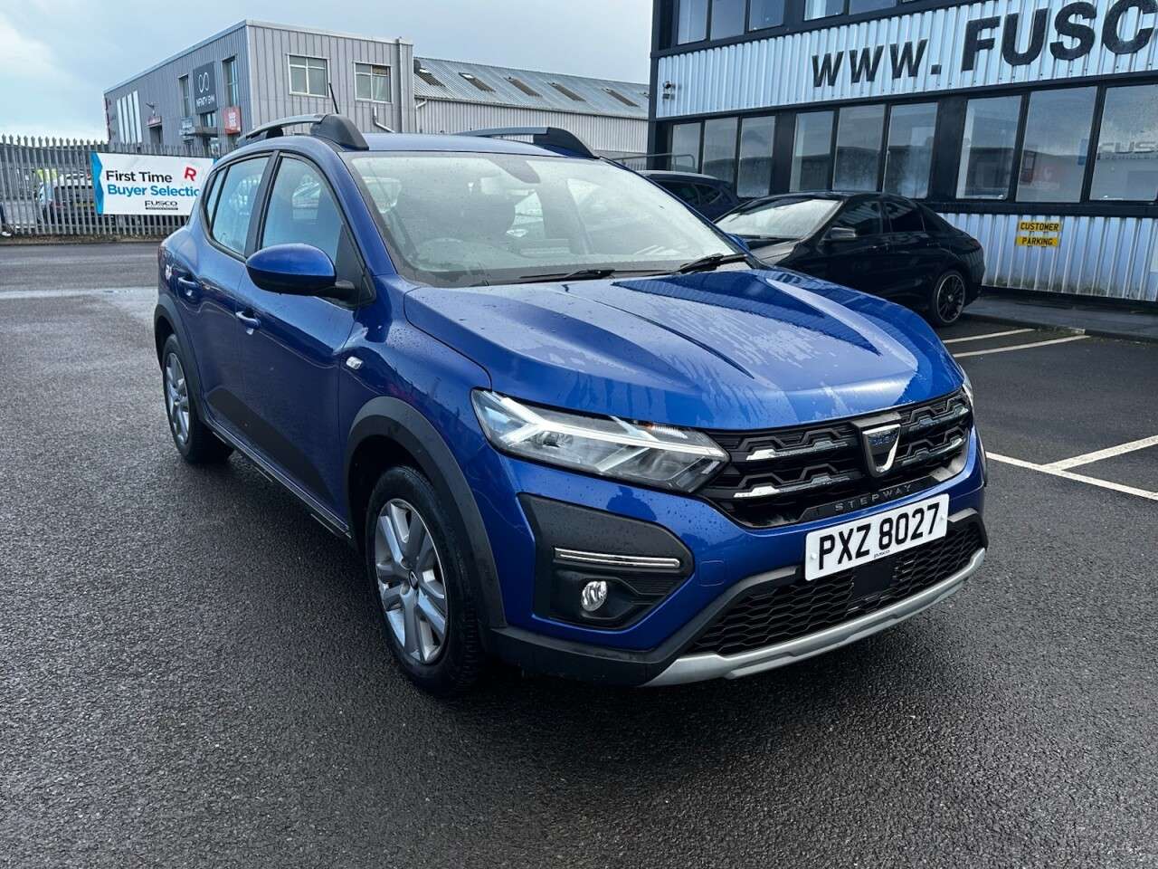 A 2021 DACIA SANDERO STEPWAY 1.0 TCe Comfort Hatchback 5dr Petrol Manual Euro 6 (s/s) (90 ps) REVERSING A 2021 DACIA SANDERO STEPWAY 1.0 TCe Comfort Hatchback 5dr Petrol Manual Euro 6 (s/s) (90 ps) REVERSING