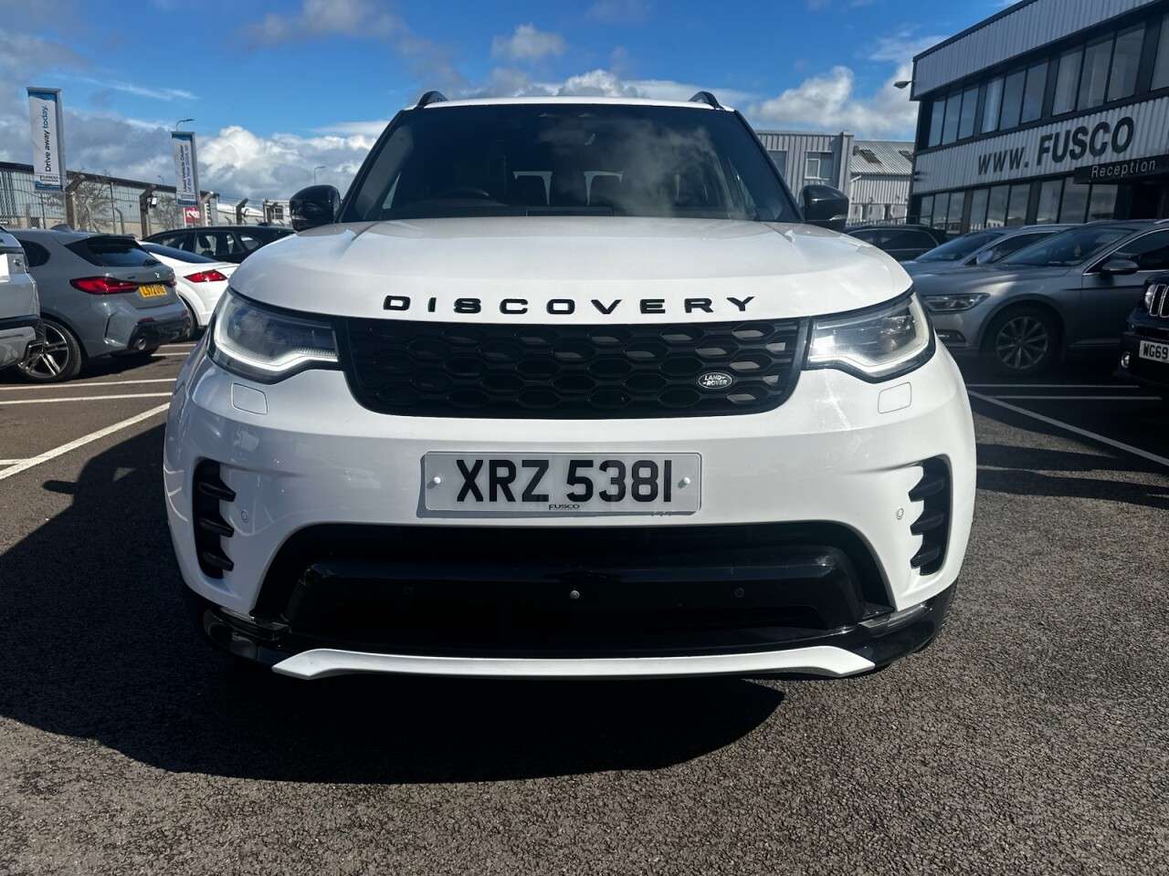 A 2021 LAND ROVER DISCOVERY 3.0 D300 MHEV R-Dynamic HSE SUV 5dr Diesel Auto 4WD Euro 6 (s/s) (300 ps) G A 2021 LAND ROVER DISCOVERY 3.0 D300 MHEV R-Dynamic HSE SUV 5dr Diesel Auto 4WD Euro 6 (s/s) (300 ps) G