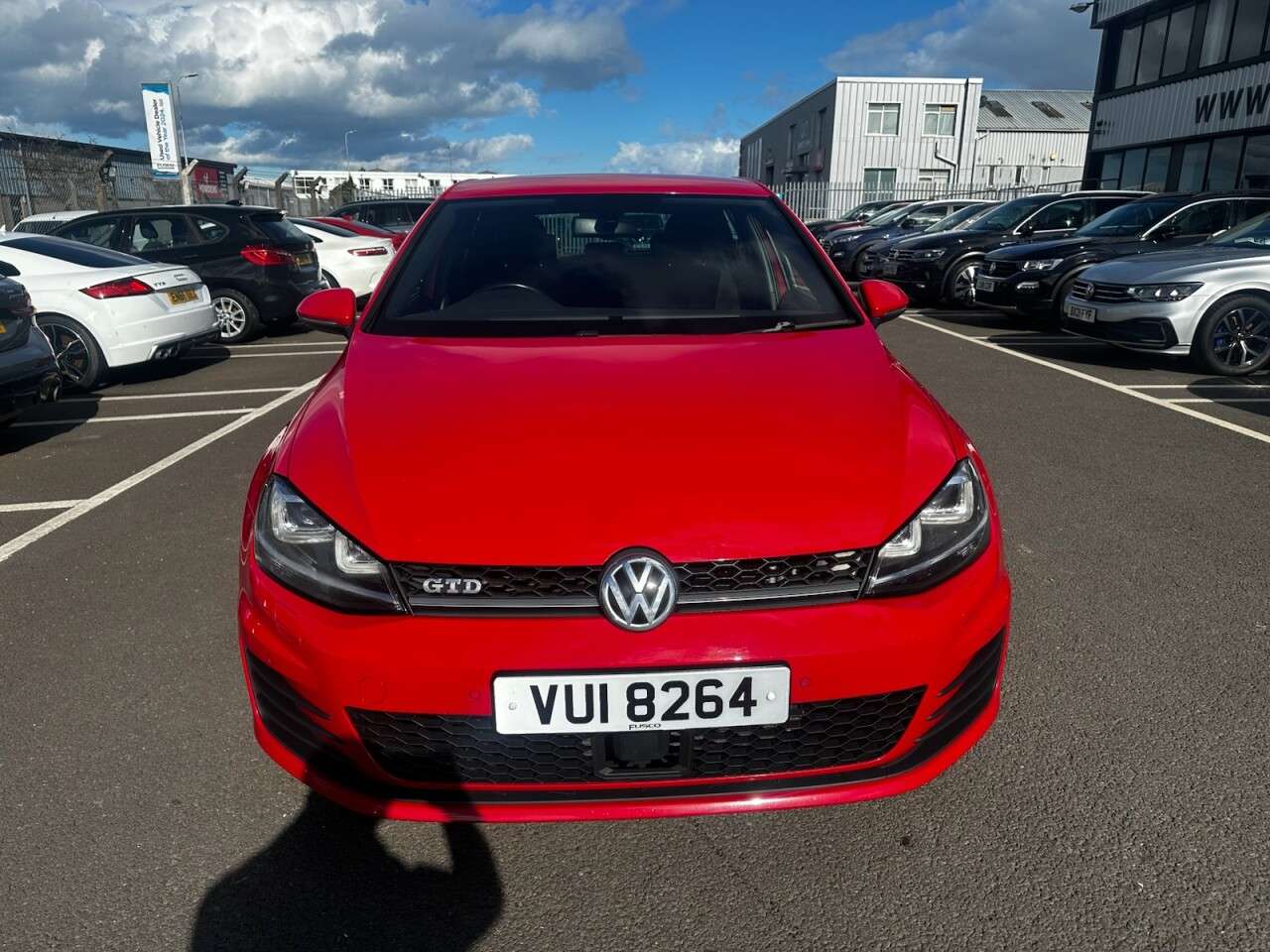 A 2016 VOLKSWAGEN GOLF 2.0 TDI BlueMotion Tech GTD Hatchback 5dr Diesel Manual Euro 6 (s/s) (184 p A 2016 VOLKSWAGEN GOLF 2.0 TDI BlueMotion Tech GTD Hatchback 5dr Diesel Manual Euro 6 (s/s) (184 p