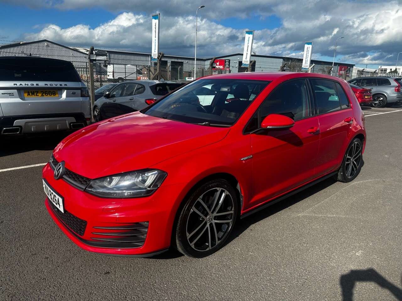A 2016 VOLKSWAGEN GOLF 2.0 TDI BlueMotion Tech GTD Hatchback 5dr Diesel Manual Euro 6 (s/s) (184 p A 2016 VOLKSWAGEN GOLF 2.0 TDI BlueMotion Tech GTD Hatchback 5dr Diesel Manual Euro 6 (s/s) (184 p