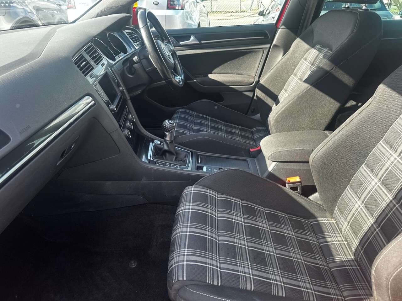 2016 VOLKSWAGEN GOLF 2016 VOLKSWAGEN GOLF