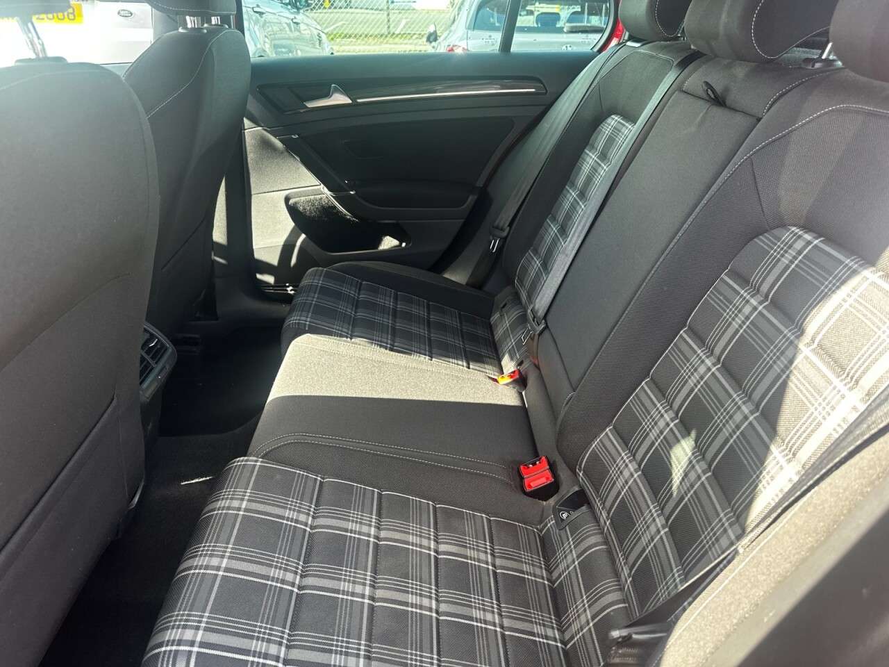 2016 VOLKSWAGEN GOLF 2016 VOLKSWAGEN GOLF