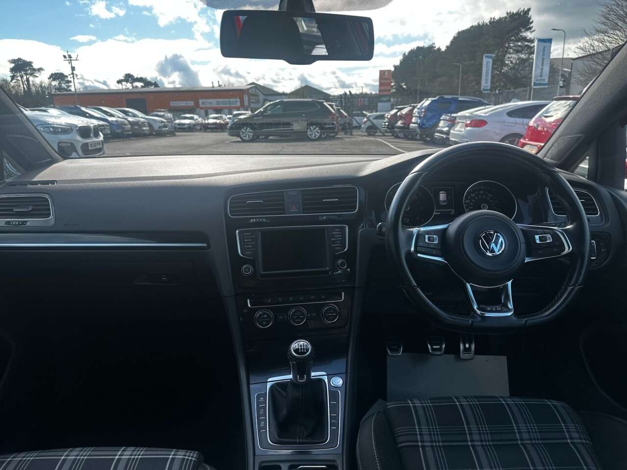 2016 VOLKSWAGEN GOLF 2016 VOLKSWAGEN GOLF