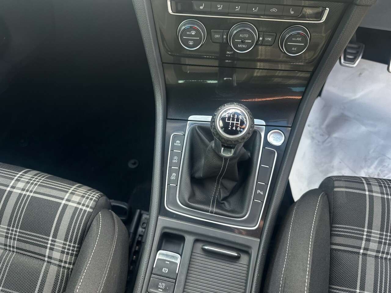 2016 VOLKSWAGEN GOLF 2016 VOLKSWAGEN GOLF