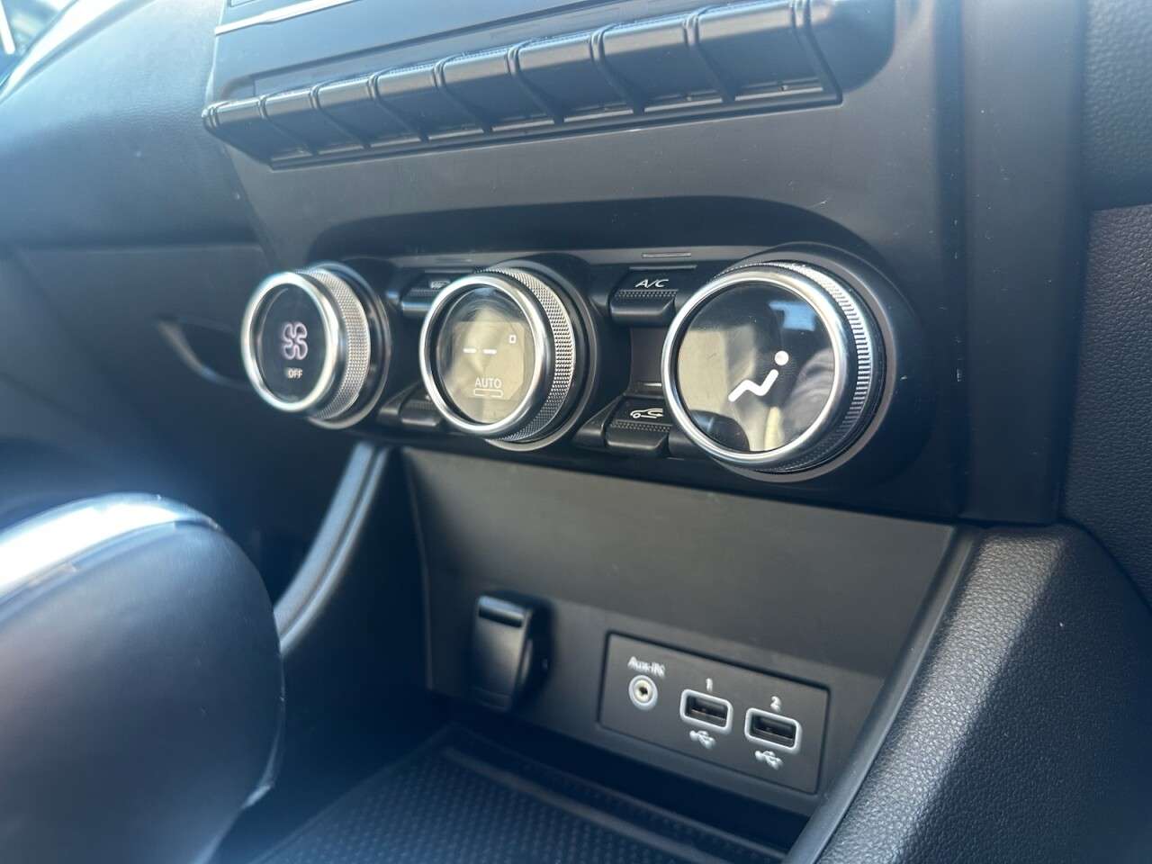 2022 RENAULT CAPTUR 2022 RENAULT CAPTUR