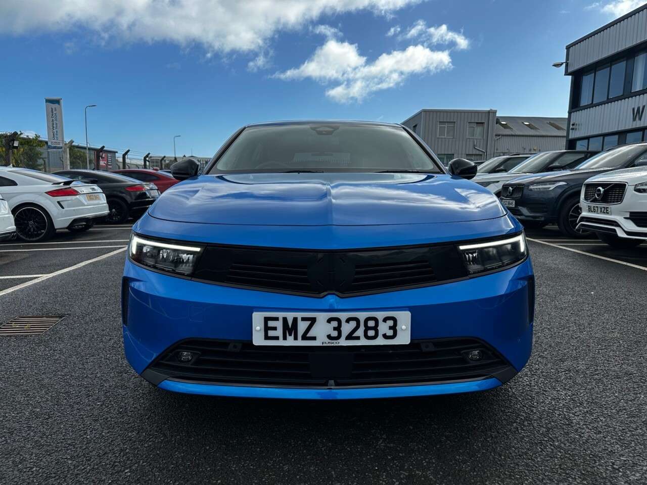 A 2024 VAUXHALL ASTRA 1.2 Turbo Design Hatchback 5dr Petrol Manual Euro 6 (s/s) (130 ps) PARKING A 2024 VAUXHALL ASTRA 1.2 Turbo Design Hatchback 5dr Petrol Manual Euro 6 (s/s) (130 ps) PARKING