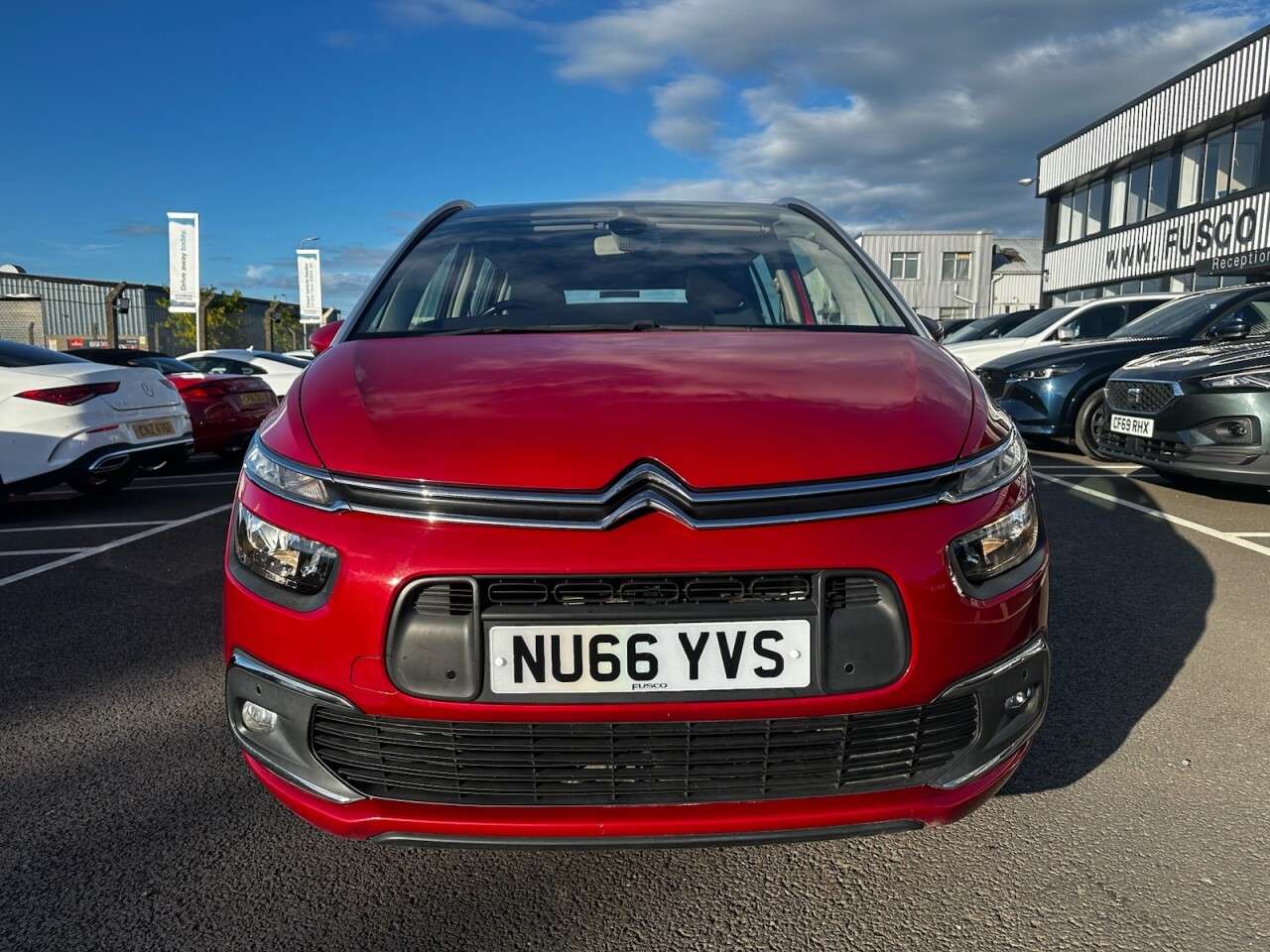 A 2017 CITROEN GRAND C4 PICASSO 1.6 BlueHDi Feel MPV 5dr Diesel Manual Euro 6 (s/s) (120 ps) GOOD SERVICE H A 2017 CITROEN GRAND C4 PICASSO 1.6 BlueHDi Feel MPV 5dr Diesel Manual Euro 6 (s/s) (120 ps) GOOD SERVICE H