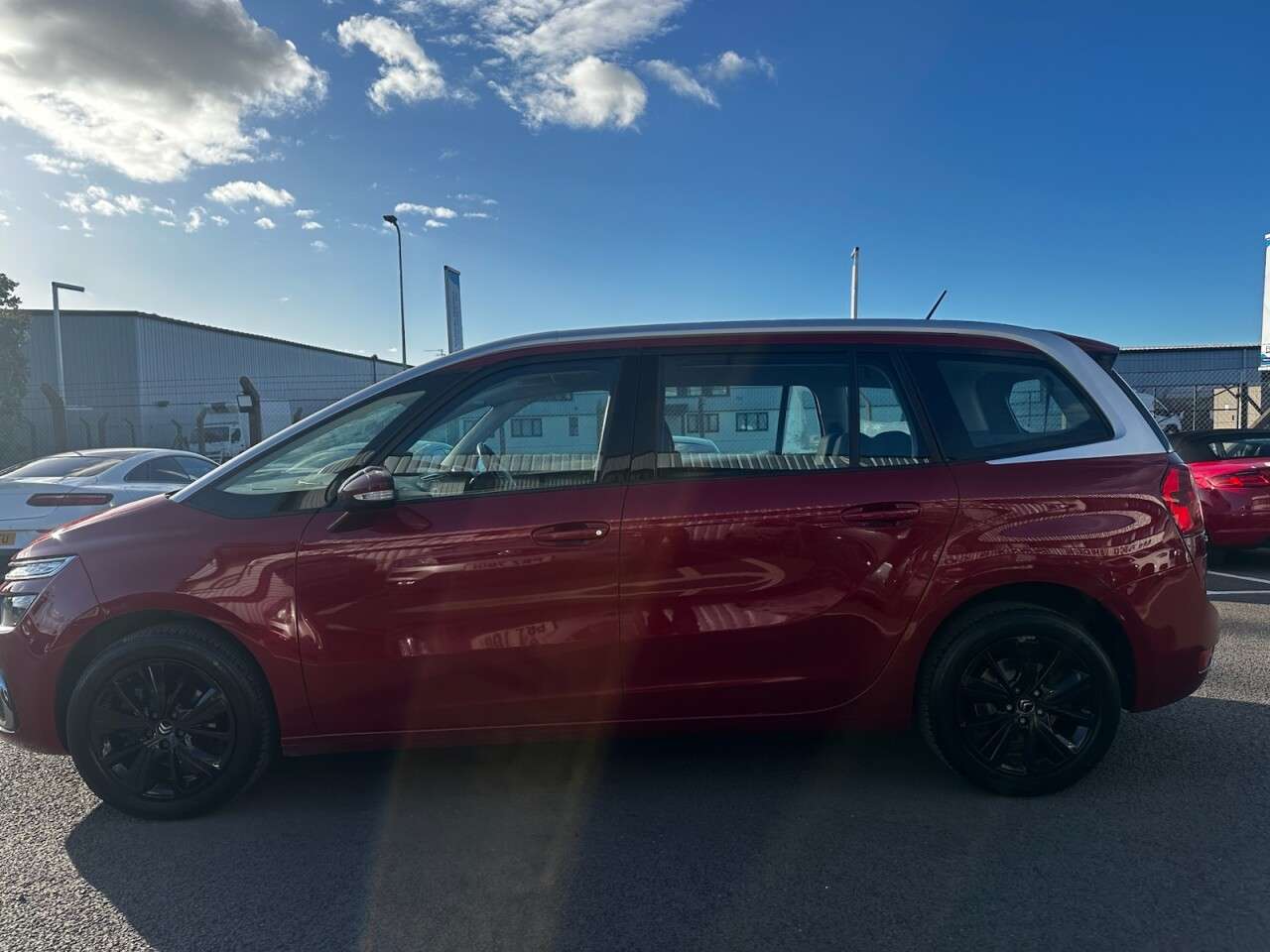 A 2017 CITROEN GRAND C4 PICASSO 1.6 BlueHDi Feel MPV 5dr Diesel Manual Euro 6 (s/s) (120 ps) GOOD SERVICE H A 2017 CITROEN GRAND C4 PICASSO 1.6 BlueHDi Feel MPV 5dr Diesel Manual Euro 6 (s/s) (120 ps) GOOD SERVICE H