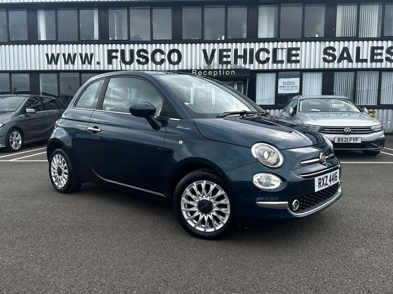 A 2022 FIAT 500 1.0 MHEV Dolcevita Hatchback 3dr Petrol Manual Euro 6 (s/s) (70 bhp) PANORA A 2022 FIAT 500 1.0 MHEV Dolcevita Hatchback 3dr Petrol Manual Euro 6 (s/s) (70 bhp) PANORA