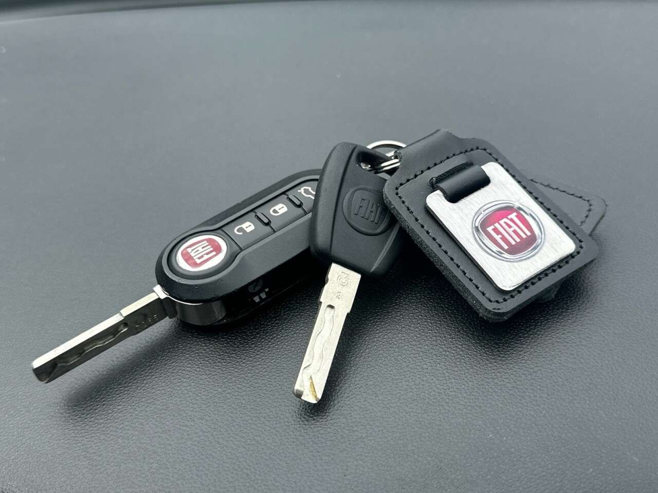 2022 FIAT 500 2022 FIAT 500