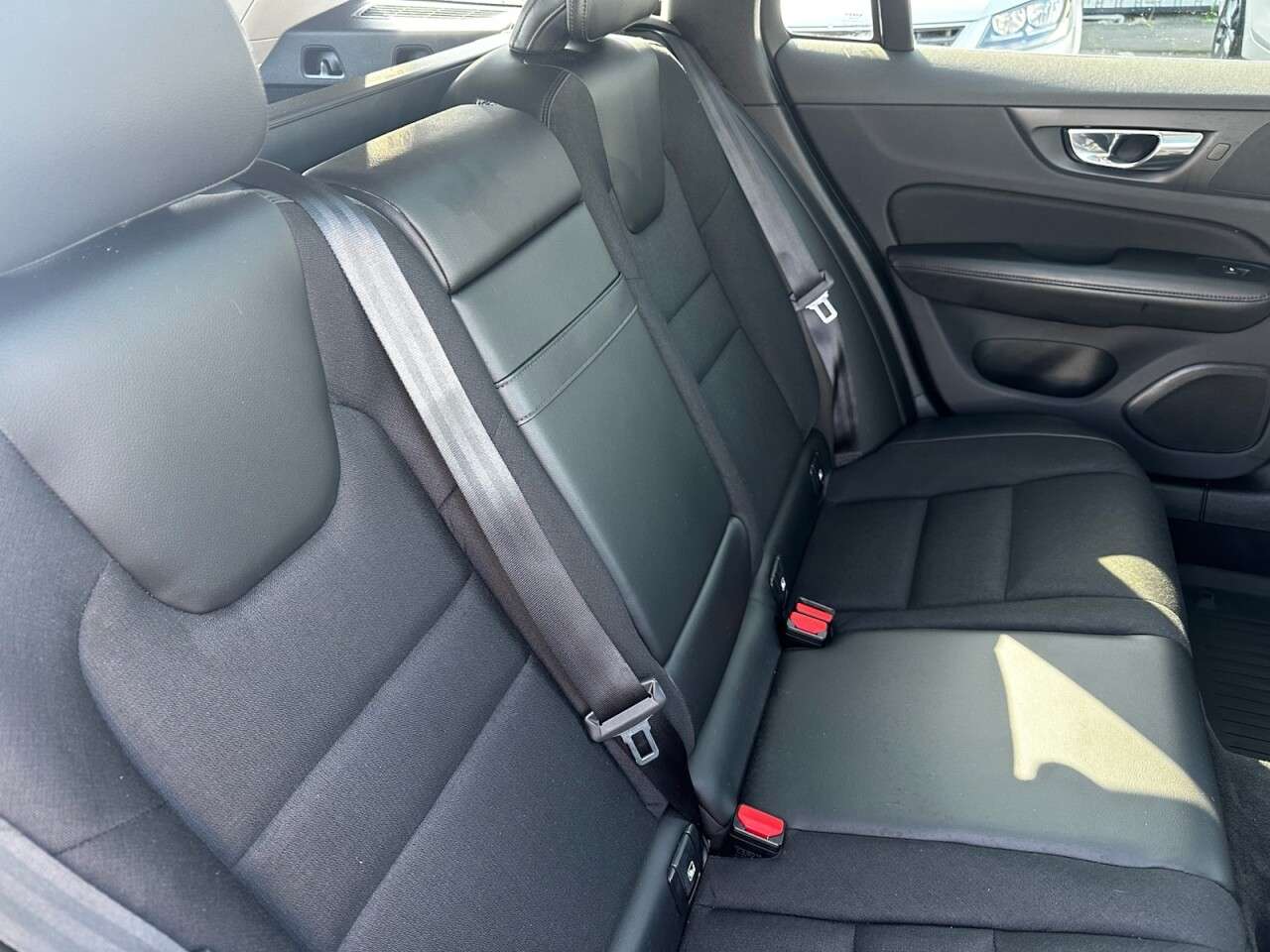 2018 VOLVO V60 2018 VOLVO V60