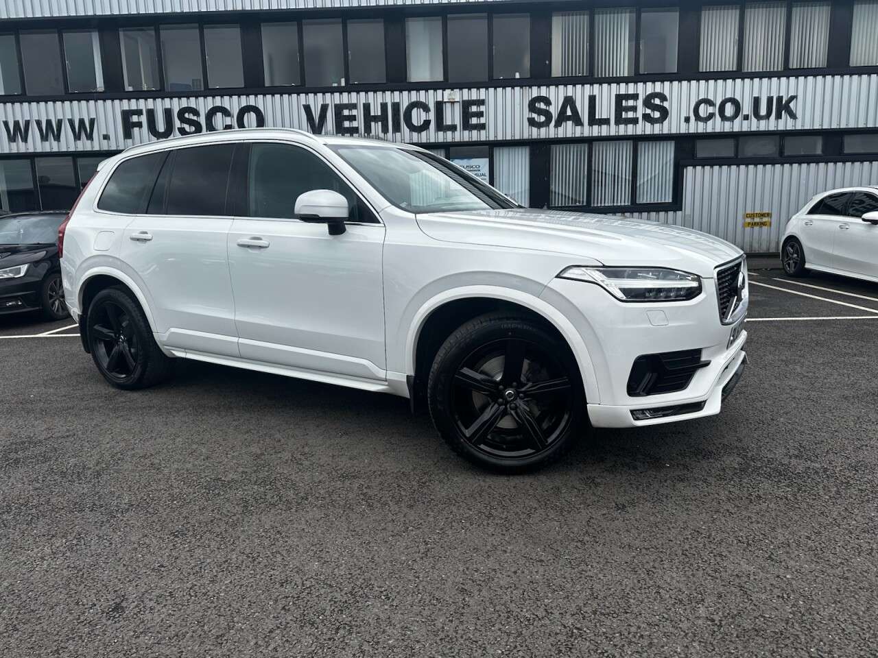 A 2018 VOLVO XC90 2.0 D5 PowerPulse R-Design SUV 5dr Diesel Auto 4WD Euro 6 (s/s) (235 ps) SA A 2018 VOLVO XC90 2.0 D5 PowerPulse R-Design SUV 5dr Diesel Auto 4WD Euro 6 (s/s) (235 ps) SA