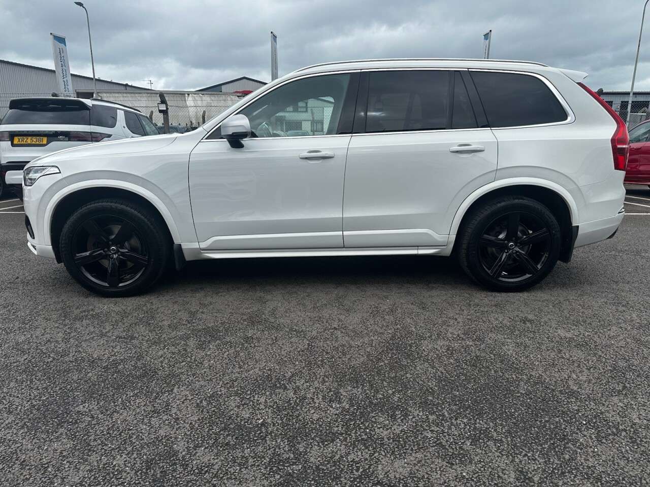 A 2018 VOLVO XC90 2.0 D5 PowerPulse R-Design SUV 5dr Diesel Auto 4WD Euro 6 (s/s) (235 ps) SA A 2018 VOLVO XC90 2.0 D5 PowerPulse R-Design SUV 5dr Diesel Auto 4WD Euro 6 (s/s) (235 ps) SA