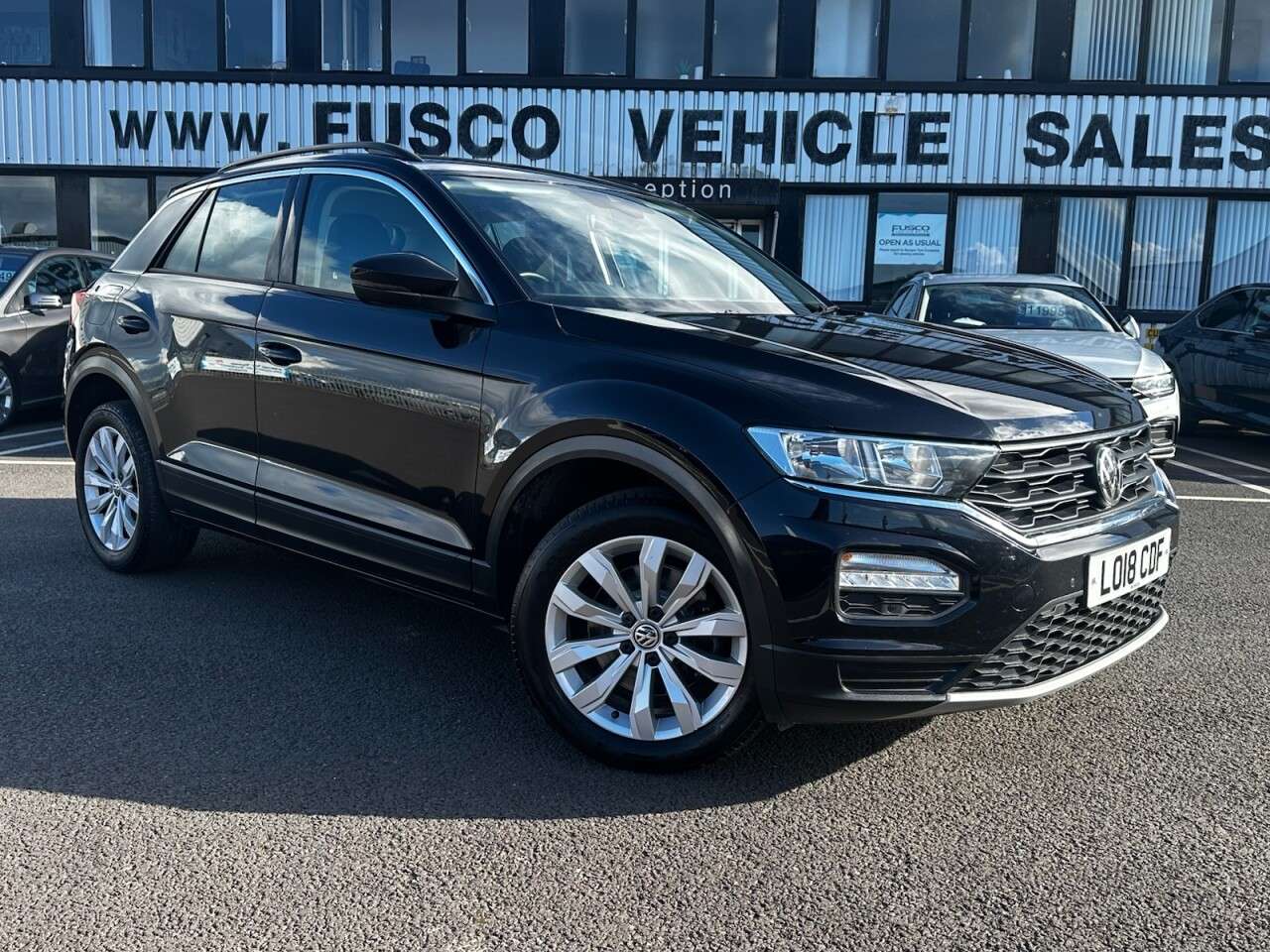 A 2018 VOLKSWAGEN T-ROC 1.0 TSI SE SUV 5dr Petrol Manual Euro 6 (s/s) (115 ps) APPLE CARPLAY, ANDRO A 2018 VOLKSWAGEN T-ROC 1.0 TSI SE SUV 5dr Petrol Manual Euro 6 (s/s) (115 ps) APPLE CARPLAY, ANDRO