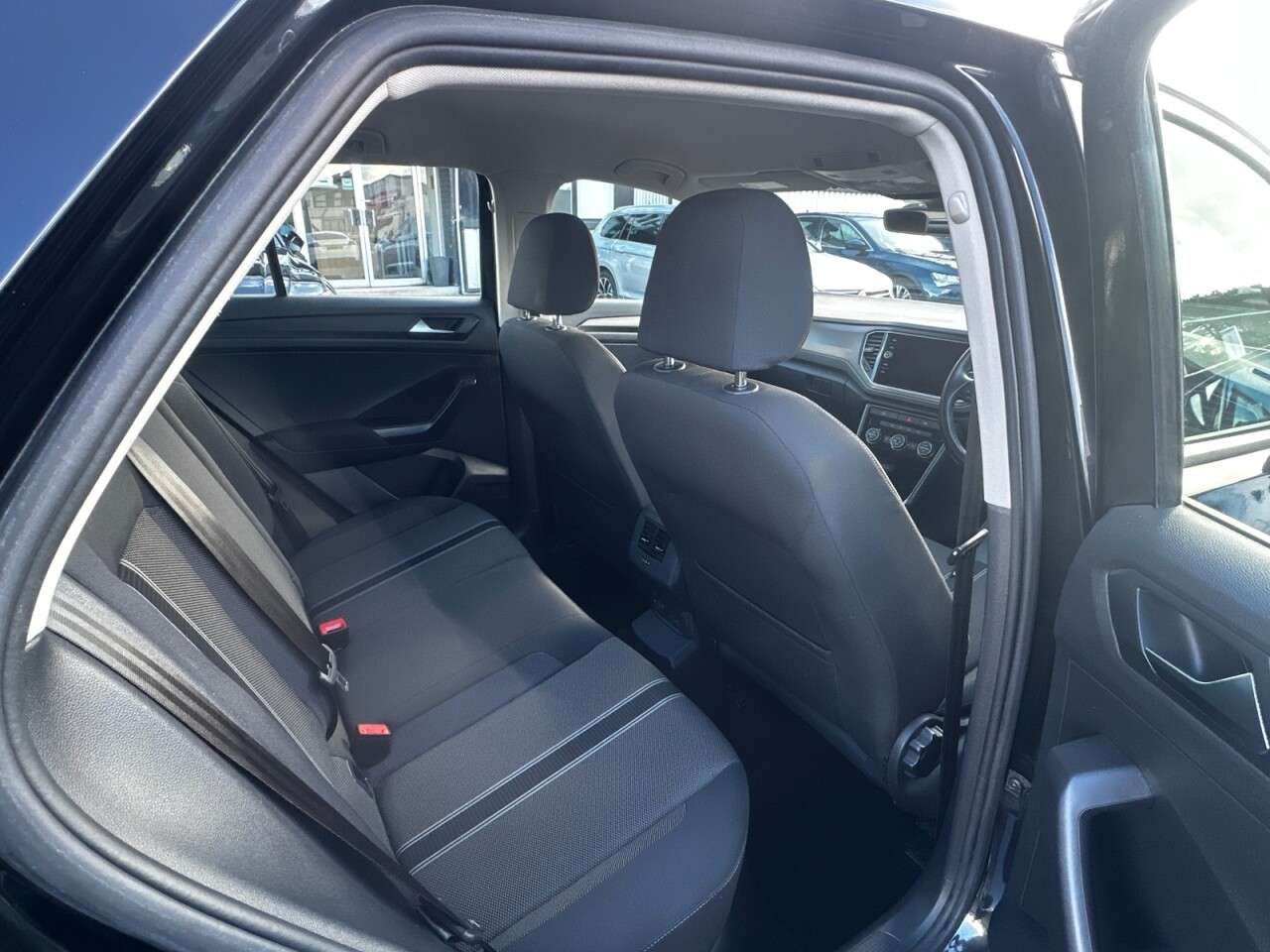 2018 VOLKSWAGEN T-ROC 2018 VOLKSWAGEN T-ROC