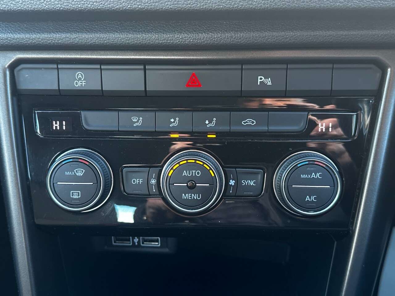 2018 VOLKSWAGEN T-ROC 2018 VOLKSWAGEN T-ROC