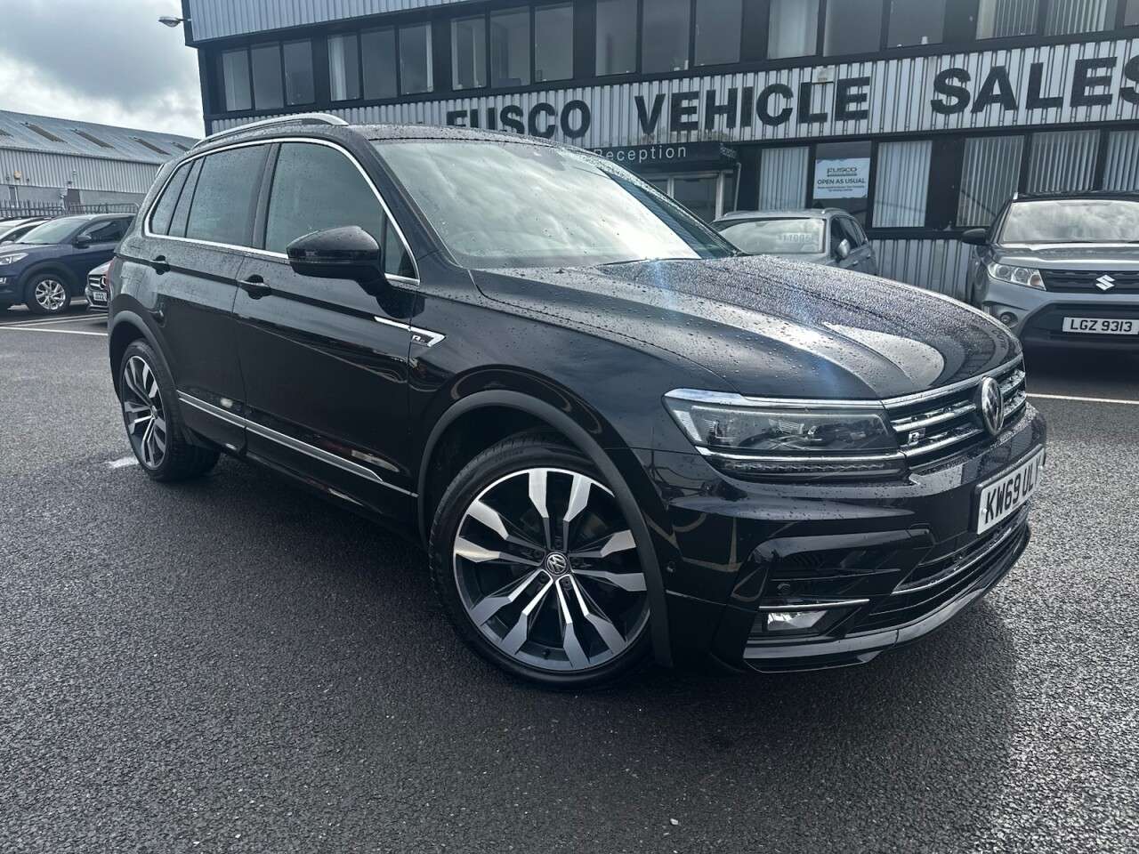 A 2020 VOLKSWAGEN TIGUAN 2.0 TDI R-Line Tech SUV 5dr Diesel DSG 4Motion Euro 6 (s/s) (150 ps) GOOD S A 2020 VOLKSWAGEN TIGUAN 2.0 TDI R-Line Tech SUV 5dr Diesel DSG 4Motion Euro 6 (s/s) (150 ps) GOOD S