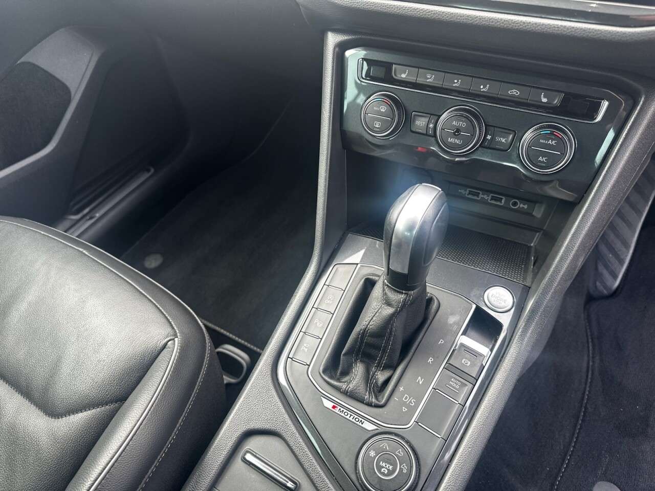 2020 VOLKSWAGEN TIGUAN 2020 VOLKSWAGEN TIGUAN