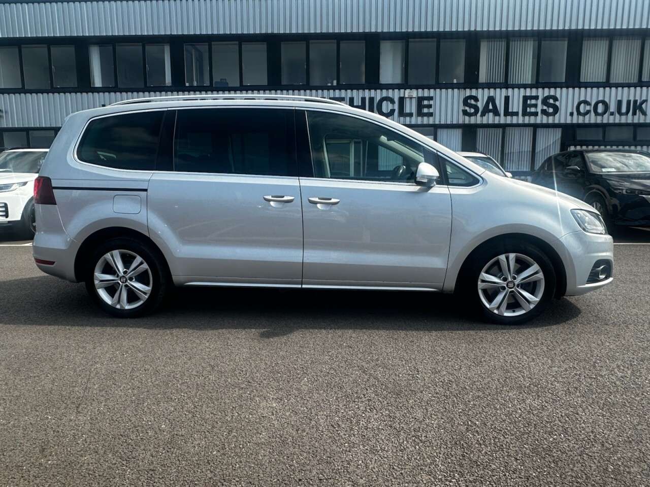 A 2017 SEAT ALHAMBRA 2.0 TDI SE MPV 5dr Diesel DSG Euro 6 (s/s) (150 ps) 7 SEATS, BLUETOOTH, DAB A 2017 SEAT ALHAMBRA 2.0 TDI SE MPV 5dr Diesel DSG Euro 6 (s/s) (150 ps) 7 SEATS, BLUETOOTH, DAB