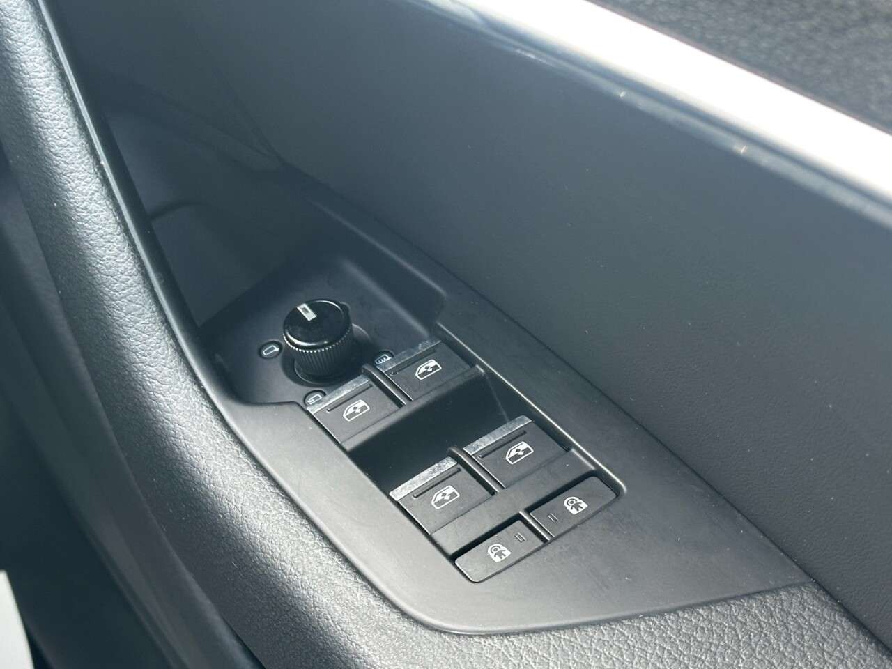 2021 AUDI A6 2021 AUDI A6