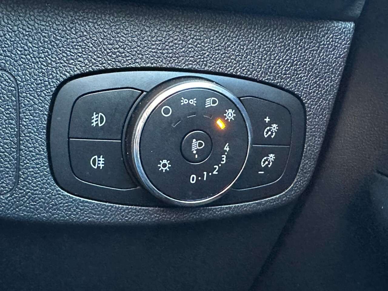 2024 FORD FOCUS 2024 FORD FOCUS